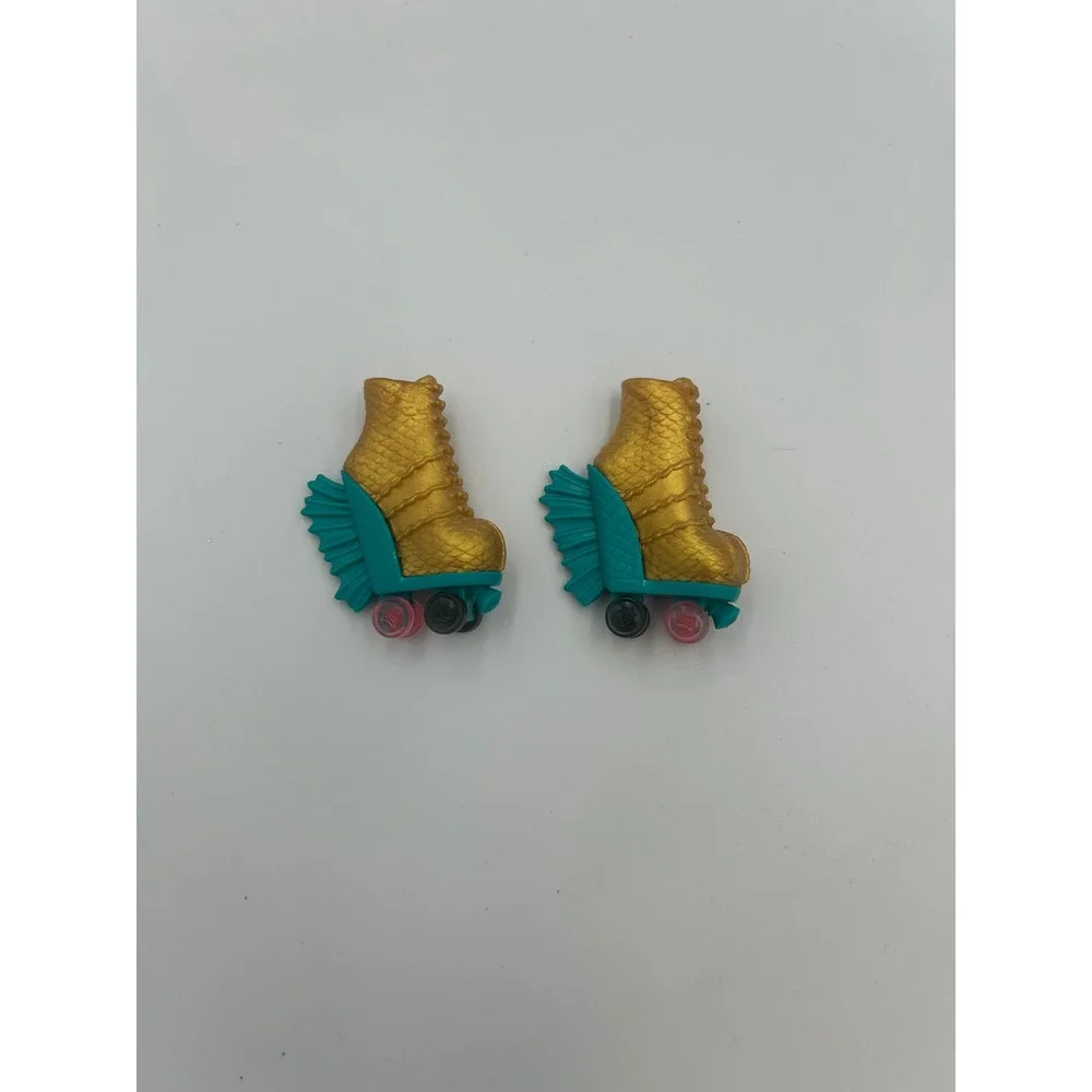 Monster High Lagoona Blue Wheel Love Roller Skates